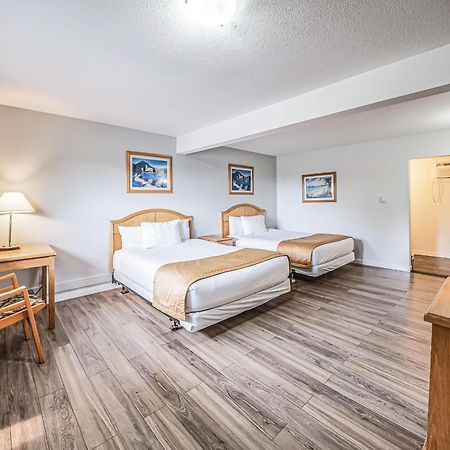 Bluebird Motel Нанаймо Экстерьер фото