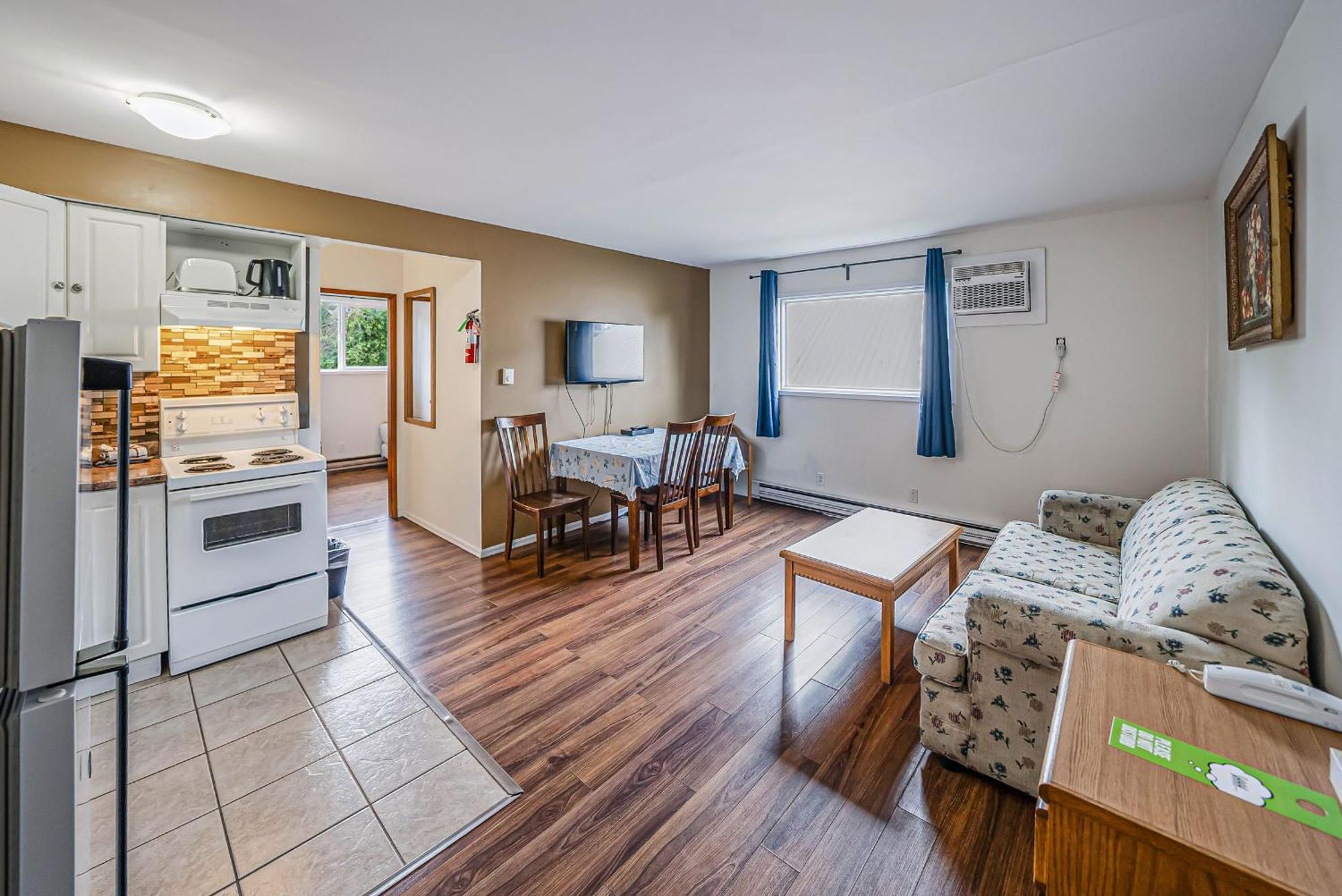Bluebird Motel Нанаймо Экстерьер фото
